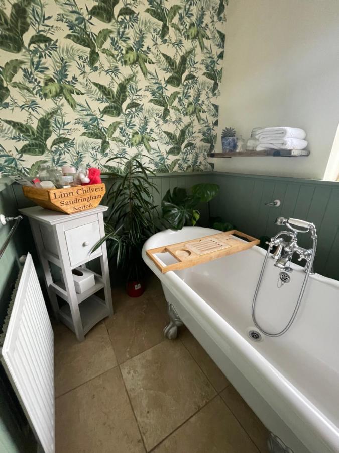 King Size Bed & En Suite Rolled Top Bath Private Lane Harrogate Zewnętrze zdjęcie